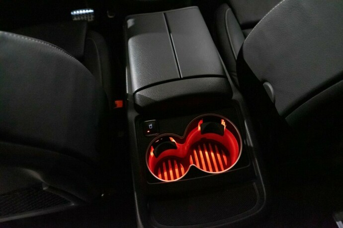 mercedes-benz-eqv-elektrisitet-2022-big-16