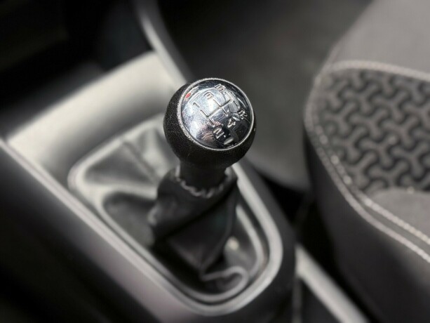 citroen-c3-diesel-2011-big-20