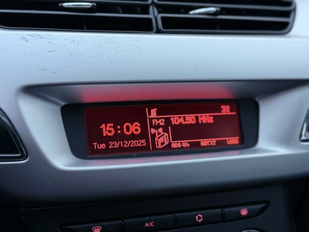 citroen-c3-diesel-2011-big-17