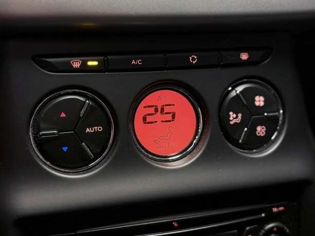 citroen-c3-diesel-2011-big-21