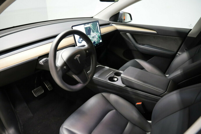 tesla-model-y-elektrisitet-2021-big-6