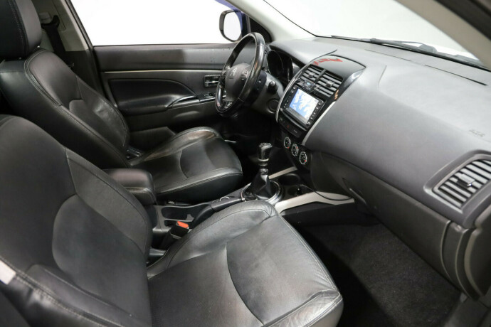 citroen-c4-aircross-diesel-2012-big-10