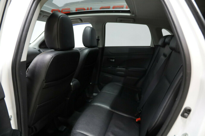 citroen-c4-aircross-diesel-2012-big-13