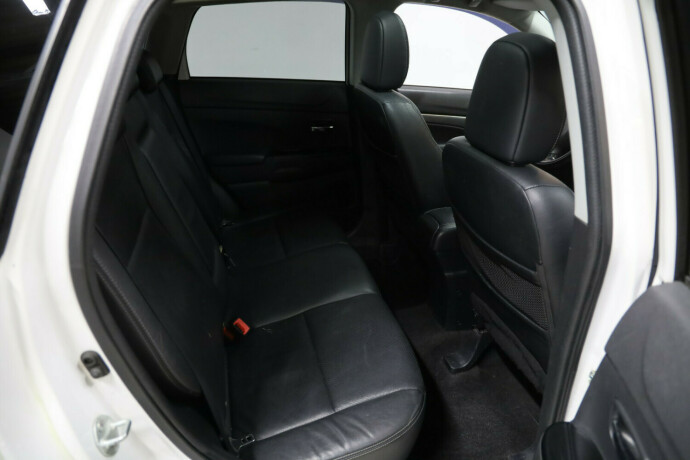 citroen-c4-aircross-diesel-2012-big-12