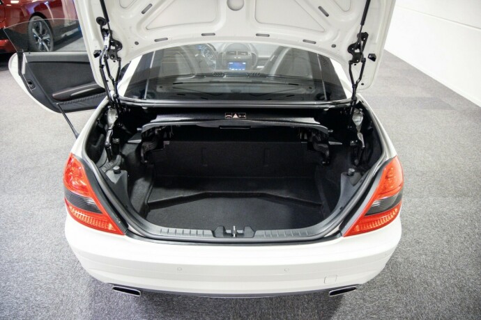 mercedes-benz-slk-bensin-2008-big-9