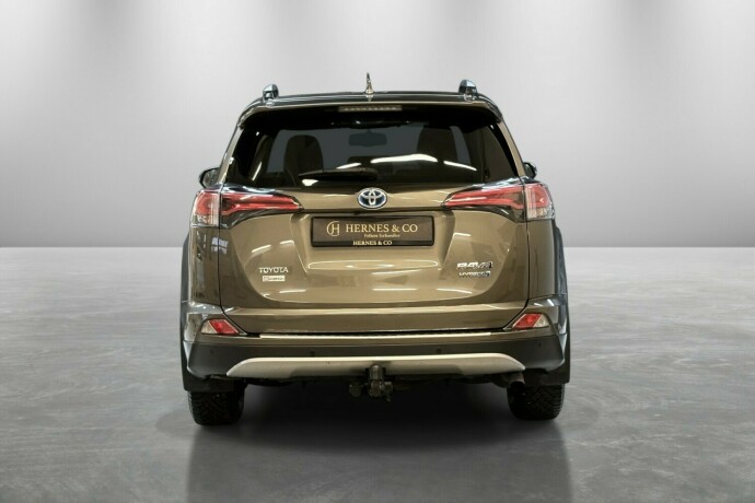 toyota-rav4-elektrisitetbensin-2018-big-4