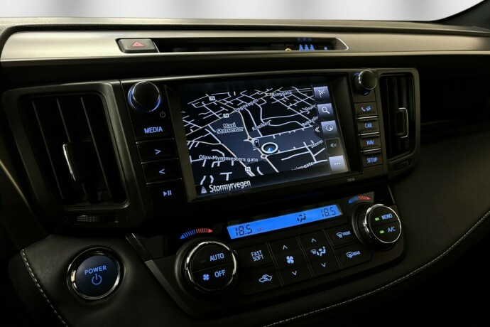 toyota-rav4-elektrisitetbensin-2018-big-20