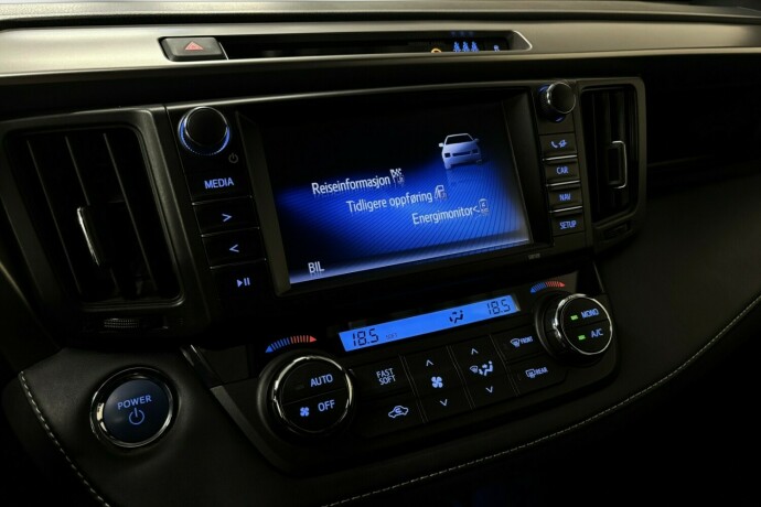 toyota-rav4-elektrisitetbensin-2018-big-22