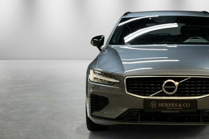 volvo-v60-elektrisitetbensin-2020-big-4