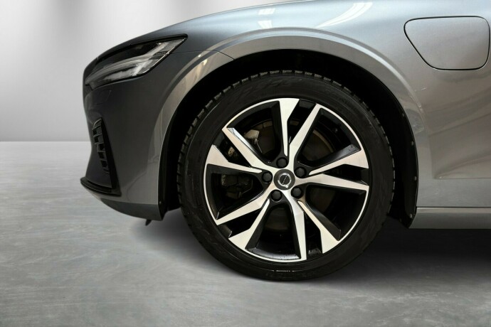 volvo-v60-elektrisitetbensin-2020-big-2