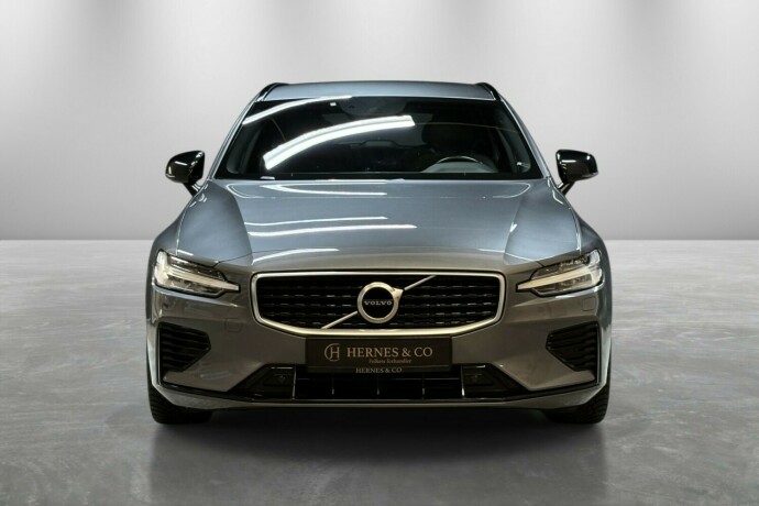 volvo-v60-elektrisitetbensin-2020-big-3