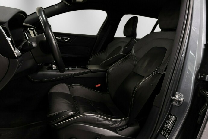 volvo-v60-elektrisitetbensin-2020-big-12