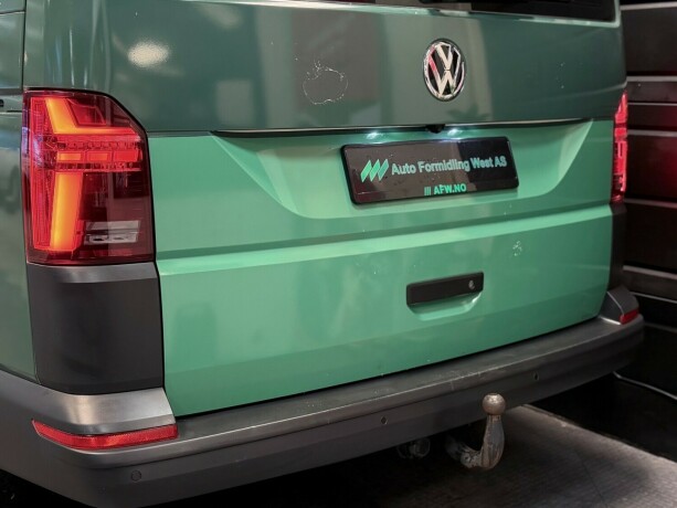 volkswagen-transporter-diesel-2024-big-5