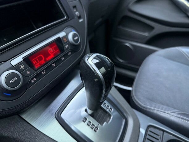 ford-c-max-diesel-2009-big-19