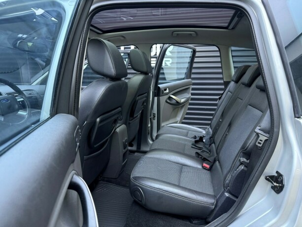 ford-c-max-diesel-2009-big-23