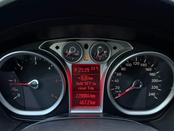 ford-c-max-diesel-2009-big-16