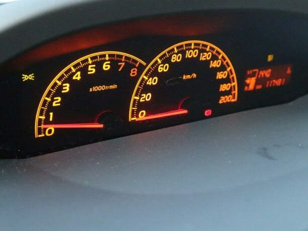 toyota-yaris-bensin-2011-big-11