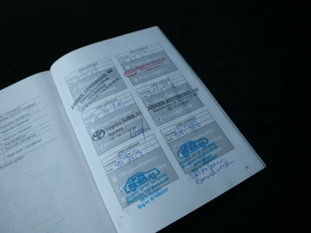 toyota-yaris-bensin-2011-big-13