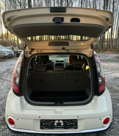 kia-soul-elektrisitet-2018-big-10