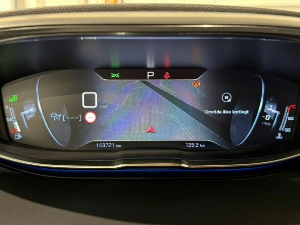 peugeot-5008-diesel-2018-big-21