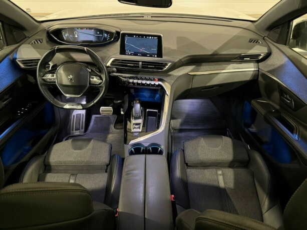 peugeot-5008-diesel-2018-big-18