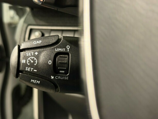 peugeot-5008-diesel-2018-big-20