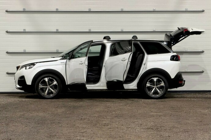 peugeot-5008-diesel-2018-big-5