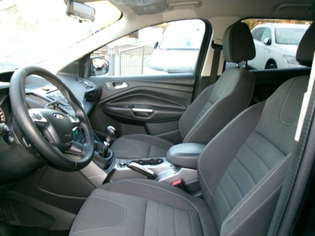 ford-kuga-diesel-2013-big-8