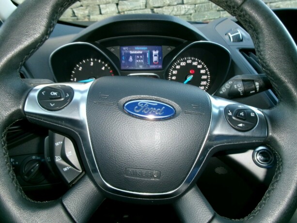 ford-kuga-diesel-2013-big-13