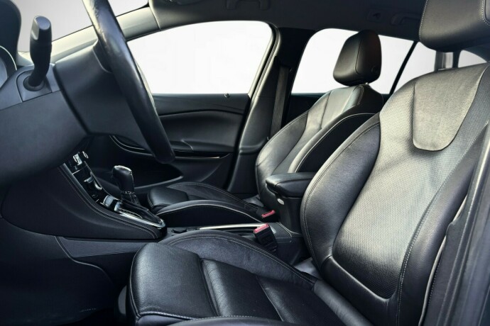 opel-astra-bensin-2016-big-16