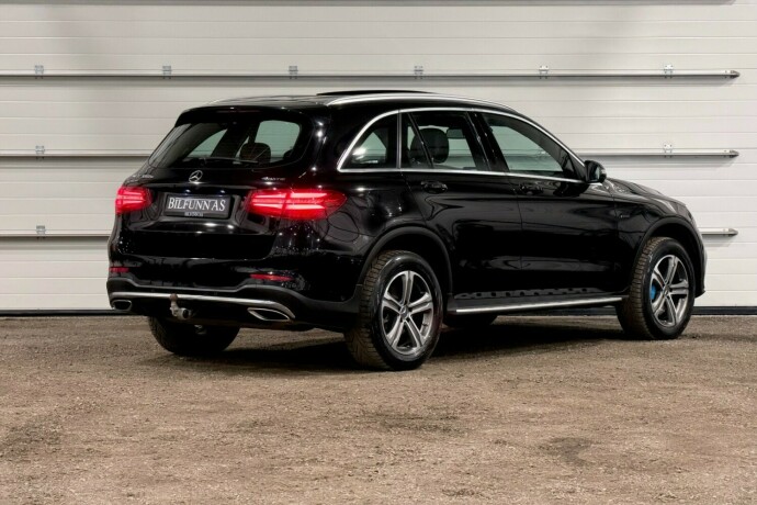 mercedes-benz-glc-elektrisitetbensin-2018-big-3
