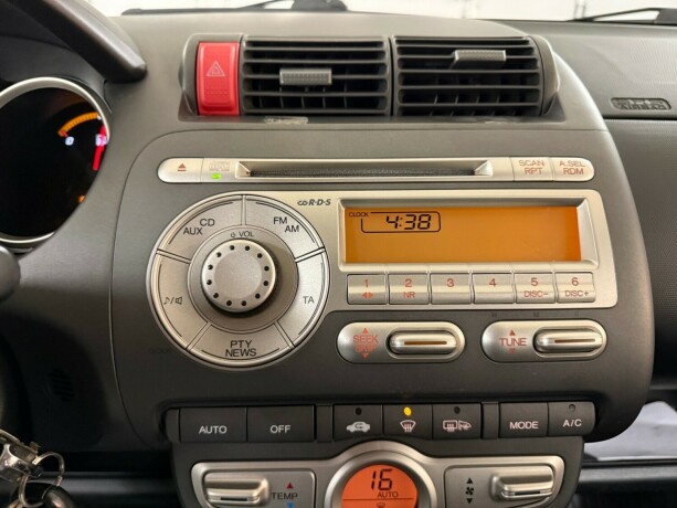 honda-jazz-bensin-2007-big-12