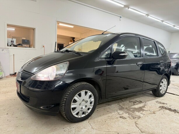 honda-jazz-bensin-2007-big-7