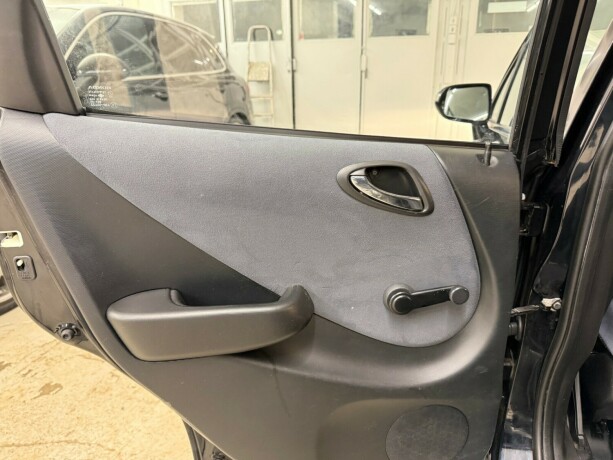 honda-jazz-bensin-2007-big-23