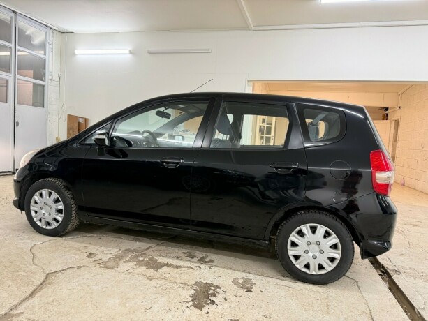 honda-jazz-bensin-2007-big-6