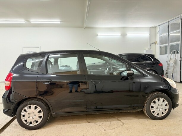 honda-jazz-bensin-2007-big-2