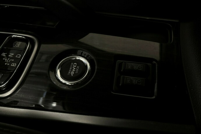 mitsubishi-outlander-elektrisitetbensin-2016-big-24