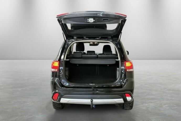 mitsubishi-outlander-elektrisitetbensin-2016-big-10