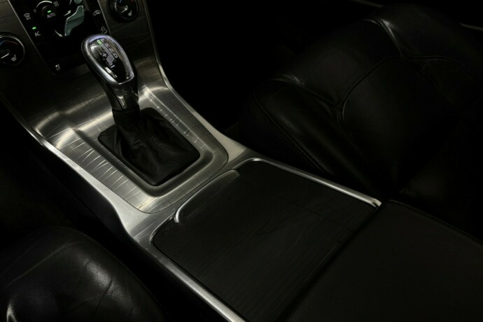 volvo-xc-70-diesel-2013-big-32