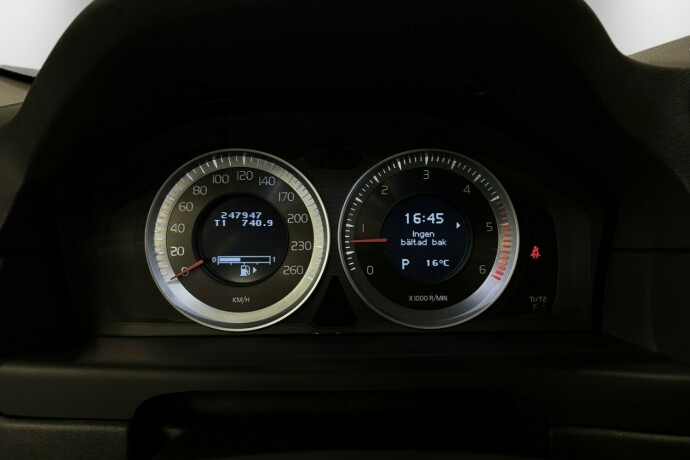 volvo-xc-70-diesel-2013-big-22