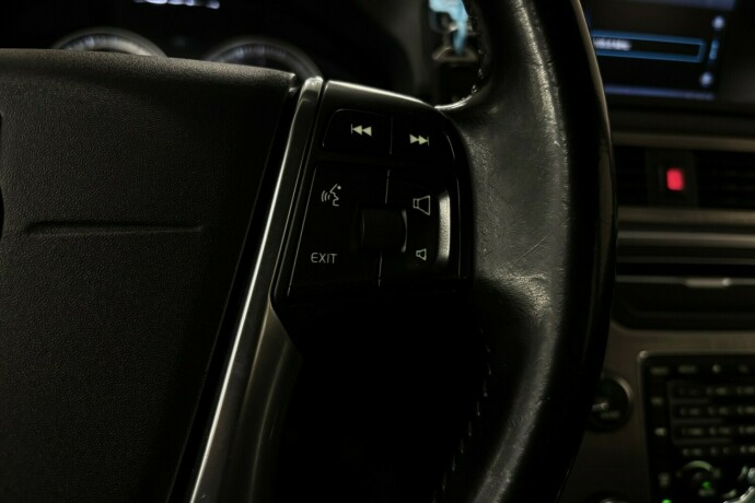 volvo-xc-70-diesel-2013-big-21