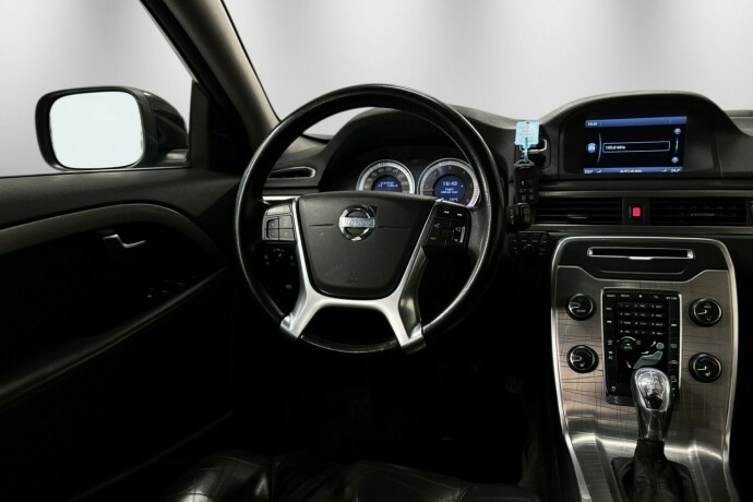 volvo-xc-70-diesel-2013-big-18