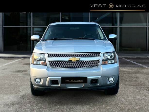 chevrolet-tahoe-bensin-2014-big-1