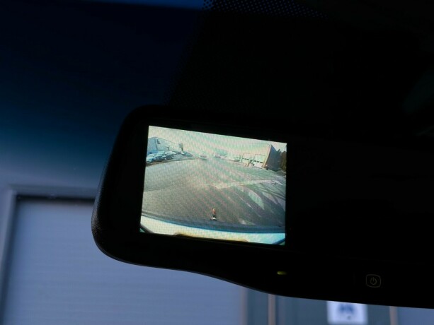 chevrolet-tahoe-bensin-2014-big-28