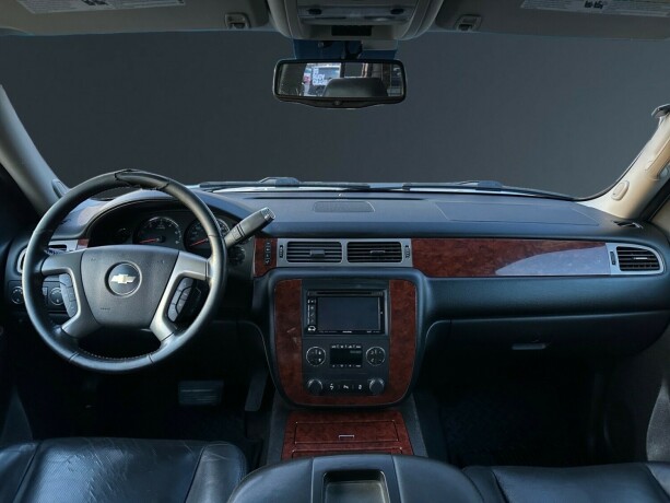 chevrolet-tahoe-bensin-2014-big-11