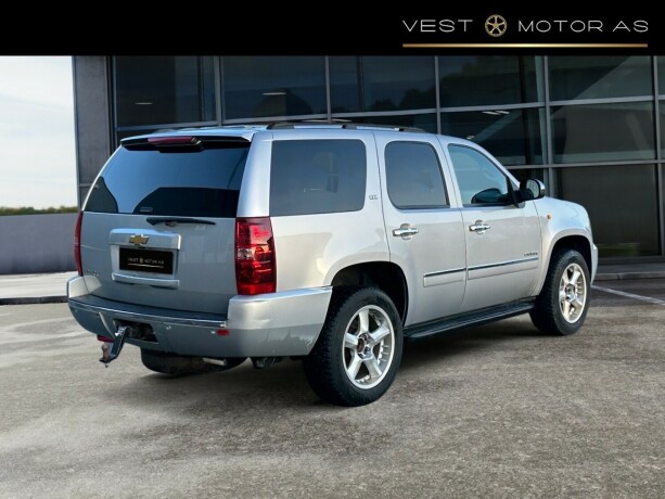 chevrolet-tahoe-bensin-2014-big-6