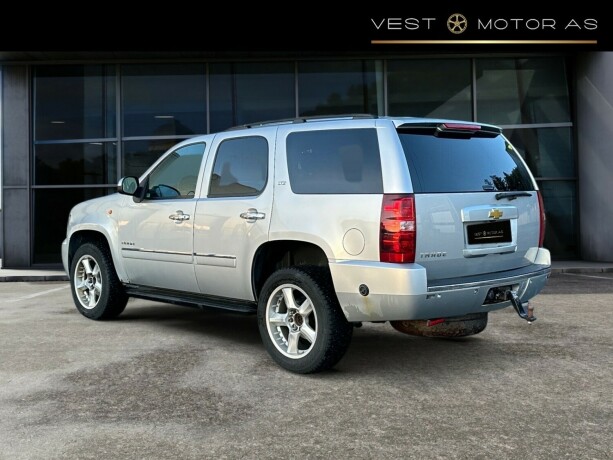 chevrolet-tahoe-bensin-2014-big-4