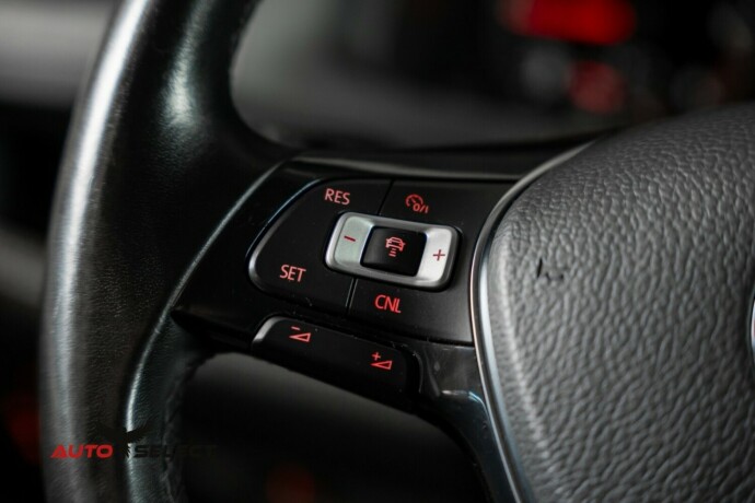 volkswagen-transporter-diesel-2018-big-22