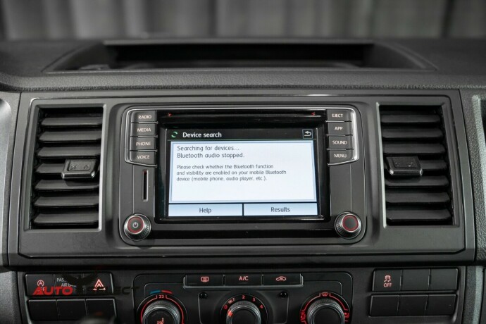 volkswagen-transporter-diesel-2018-big-31