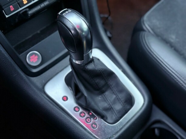 volkswagen-sharan-diesel-2011-big-14